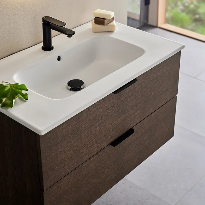 Baderomsmøbler Hafa Go mørk eik