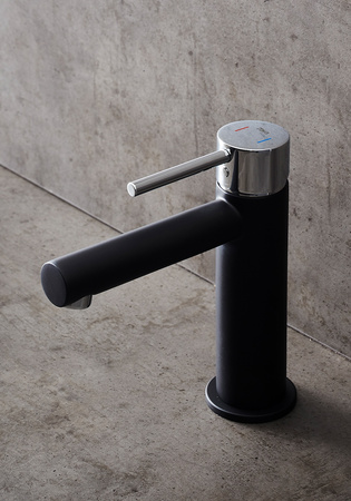 Servantbatteri Design Svart